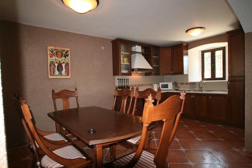 Holiday Home Ametist 코토르 객실 사진